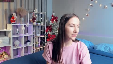 Snapshot of cel1ne_secret chatting on 01-16-25, 07:10 Josie Manesi online show from 01-16-25, 07:10