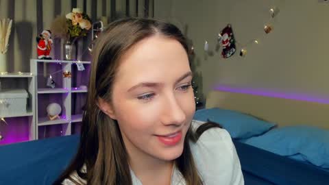Snapshot of cel1ne_secret chatting on 01-24-25, 07:07 Josie Manesi online show from 01-24-25, 07:07