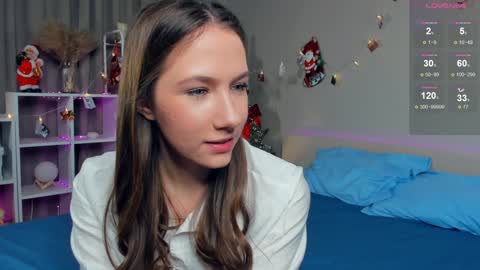 Snapshot of cel1ne_secret chatting on 01-26-25, 07:20 Josie Manesi online show from 01-26-25, 07:20
