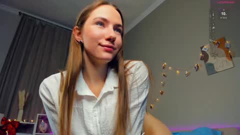 Snapshot of cel1ne_secret chatting on 02-14-25, 01:34 Josie Manesi online show from 02-14-25, 01:34