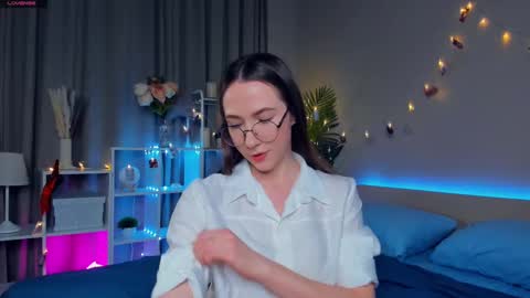 Snapshot of cel1ne_secret chatting on 03-06-25, 07:32 Josie Manesi online show from 03-06-25, 07:32