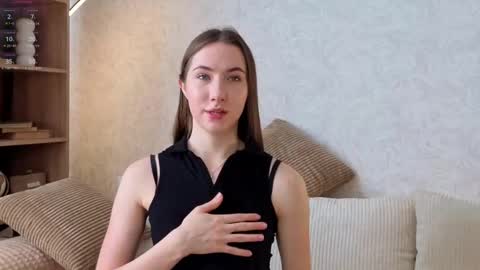Snapshot of cel1ne_secret chatting on 09-24-25, 05:44 Josie Manesi online show from 09-24-25, 05:44