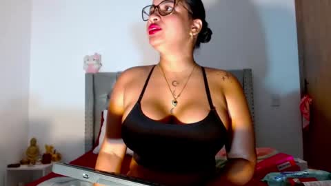 Snapshot of celeneortiiz chatting on 07-01-26, 09:00 celeneortiiz online show from 07-01-26, 09:00