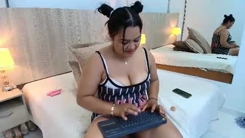 Snapshot of celeste_borbon chatting on 08-08-26, 02:47 Celeste Borbon online show from 08-08-26, 02:47