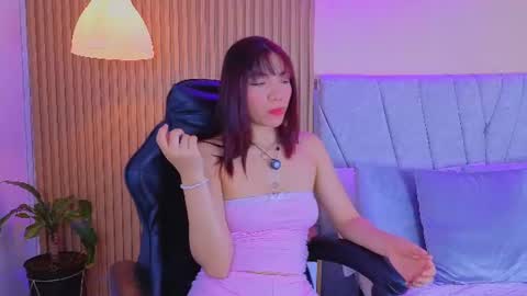 Snapshot of celeste_collinss_ chatting on 06-23-26, 04:54 celeste online show from 06-23-26, 04:54