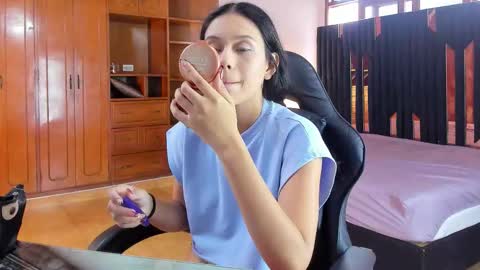 SARA  online show from 12-16-25, 06:35