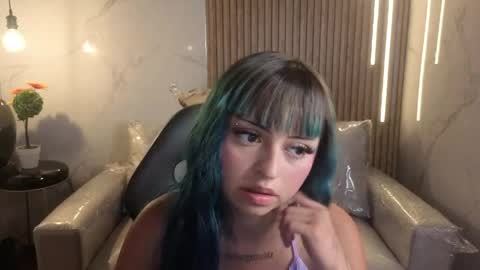 celeste_fioree online show from 05-07-26, 08:03