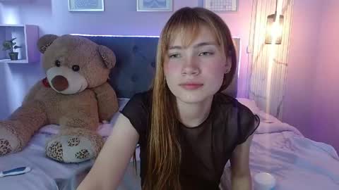 Snapshot of celeste_london chatting on 05-12-26, 06:38 C E L E S T E online show from 05-12-26, 06:38
