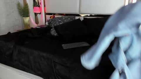 celeste_starsss online show from 02-22-25, 01:00