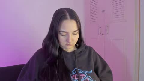 Snapshot of celeste_y_pipe chatting on 10-05-25, 02:32 Celeste Y Pipe online show from 10-05-25, 02:32