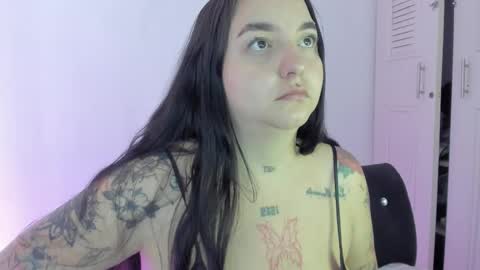 Snapshot of celeste_y_pipe chatting on 10-05-25, 04:27 Celeste Y Pipe online show from 10-05-25, 04:27