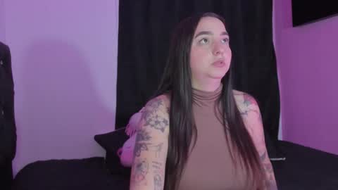 Snapshot of celeste_y_pipe chatting on 11-30-25, 05:00 Celeste Y Pipe online show from 11-30-25, 05:00