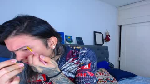 I am Valentinn online show from 04-05-26, 10:40