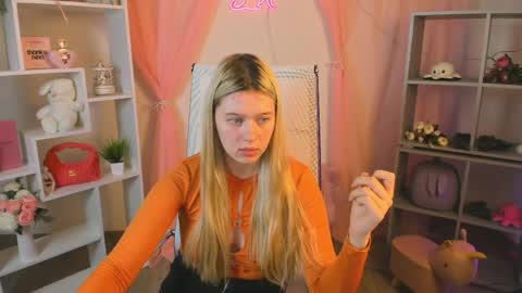 your cute kitty online show from 04-07-26, 04:18