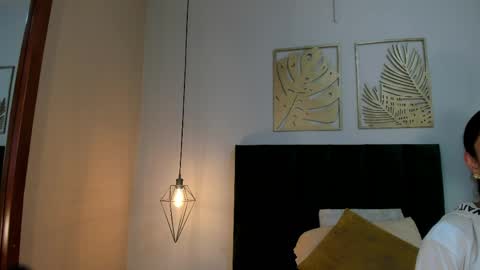 Snapshot of celesttequeen chatting on 05-01-26, 12:32 Celeste Quenn online show from 05-01-26, 12:32