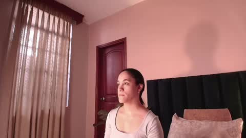 Snapshot of celesttequeen chatting on 05-11-26, 12:11 Celeste Quenn online show from 05-11-26, 12:11
