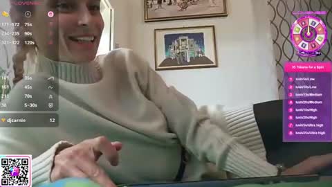 Snapshot of celestynstar chatting on 10-05-25, 04:05 CelestynStar online show from 10-05-25, 04:05