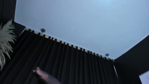 CelinaYHanck online show from 11-21-25, 01:43