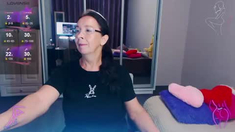 Snapshot of celine_faer1 chatting on 07-01-26, 02:13 Celine online show from 07-01-26, 02:13