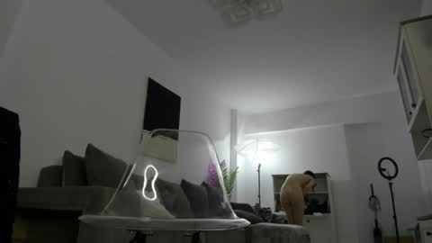Celine Roxelle online show from 05-16-26, 08:18