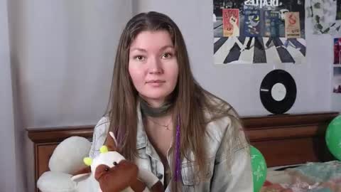 Snapshot of celineswiatkowski chatting on 02-16-26, 07:32 Nina online show from 02-16-26, 07:32