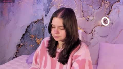 Hello guys my name is Sofi and Lizzie and  Vanessa online show from 02-14-26, 04:31