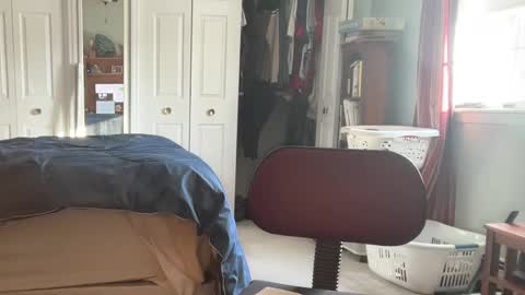 Snapshot of cfnmworkout1 chatting on 01-27-25, 01:41 cfnmworkout1 online show from 01-27-25, 01:41