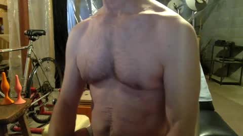 Snapshot of cfnmworkout1 chatting on 02-20-25, 07:19 cfnmworkout1 online show from 02-20-25, 07:19