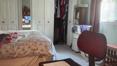 Snapshot of cfnmworkout1 chatting on 09-29-25, 12:21 cfnmworkout1 online show from 09-29-25, 12:21