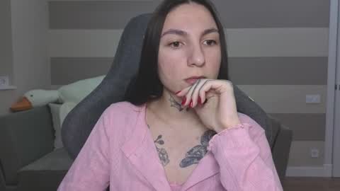 Kate online show from 11-19-25, 07:41