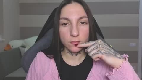 Kate online show from 01-16-26, 01:15