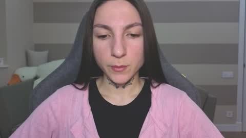 Kate online show from 03-25-26, 07:14