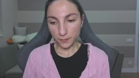 Snapshot of chabibiann chatting on 06-22-26, 07:16 Kate online show from 06-22-26, 07:16