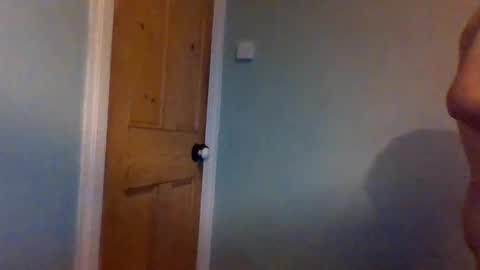 Snapshot of chambrss chatting on 10-11-25, 08:18 chambrss online show from 10-11-25, 08:18