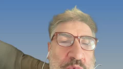 Snapshot of champsex305610 chatting on 02-10-25, 04:41 champsex305610 online show from 02-10-25, 04:41