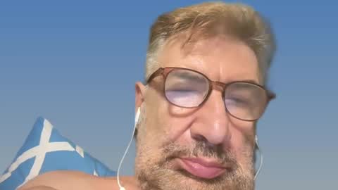 Snapshot of champsex305610 chatting on 03-02-25, 05:58 champsex305610 online show from 03-02-25, 05:58