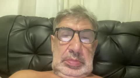 Snapshot of champsex305610 chatting on 02-18-26, 07:43 champsex305610 online show from 02-18-26, 07:43