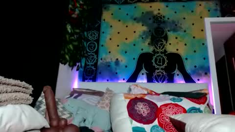 Chanel M. online show from 12-19-24, 06:01