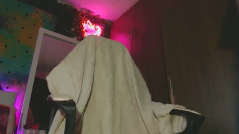 Snapshot of chaneel_ chatting on 05-01-26, 10:58 Chanel M. online show from 05-01-26, 10:58