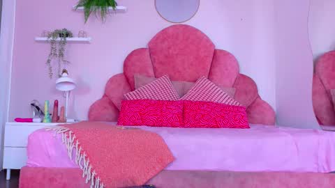 C H A N E L online show from 11-28-25, 03:09