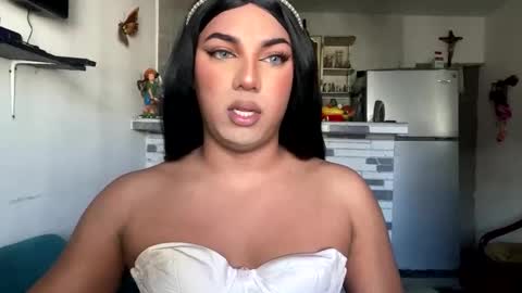 Snapshot of chanelfancy chatting on 05-10-26, 12:54 chanelfancy online show from 05-10-26, 12:54