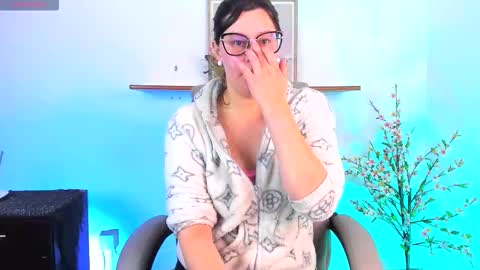 chanell online show from 01-10-26, 03:08