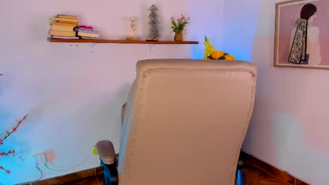 Snapshot of chanell_taylor_ chatting on 06-18-26, 01:17 chanell online show from 06-18-26, 01:17
