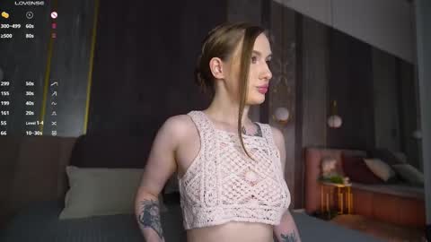 Chanel online show from 04-05-26, 06:10