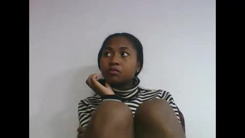 Snapshot of chantale483461 chatting on 06-09-26, 05:30 chantale483461 online show from 06-09-26, 05:30