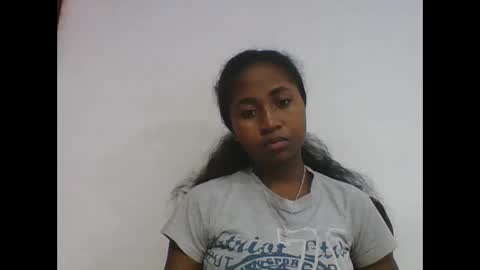 Snapshot of chantale483461 chatting on 06-11-26, 05:33 chantale483461 online show from 06-11-26, 05:33