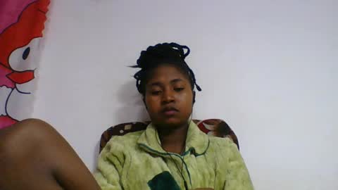 Snapshot of chantale483461 chatting on 07-06-26, 03:03 chantale483461 online show from 07-06-26, 03:03