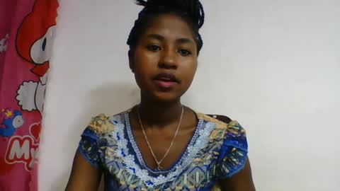 Snapshot of chantale483461 chatting on 07-12-26, 04:36 chantale483461 online show from 07-12-26, 04:36