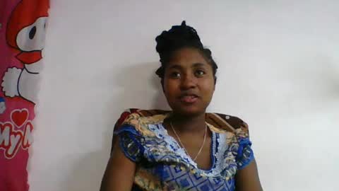 Snapshot of chantale483461 chatting on 07-12-26, 04:42 chantale483461 online show from 07-12-26, 04:42