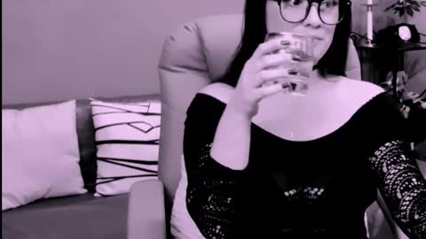 The Queen online show from 11-15-25, 02:24